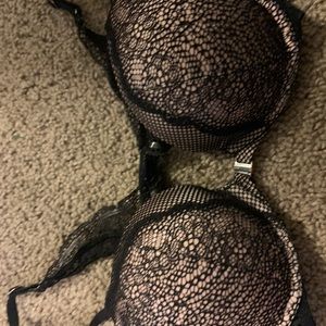 Victoria’s Secret Bombshell Bra 36B